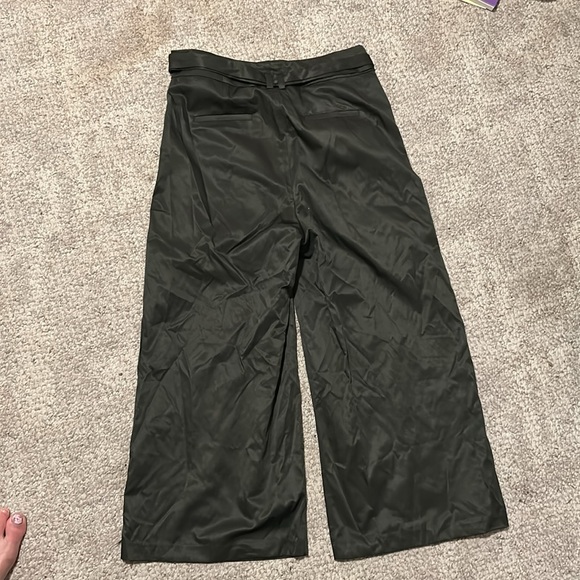 Dark green wide leg , cropped dressy pants - Picture 2 of 4